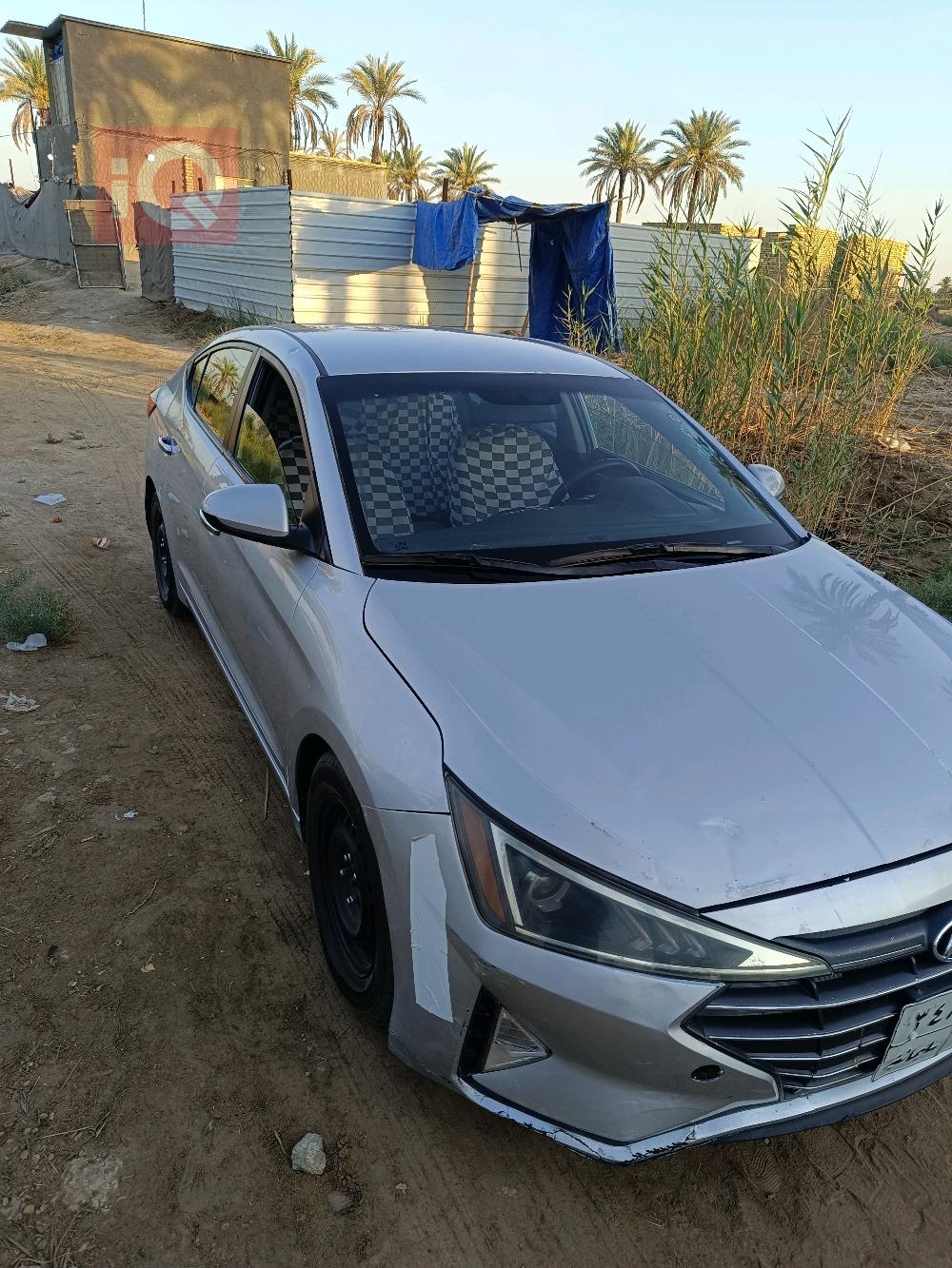 هیوندای ئەلەنترا